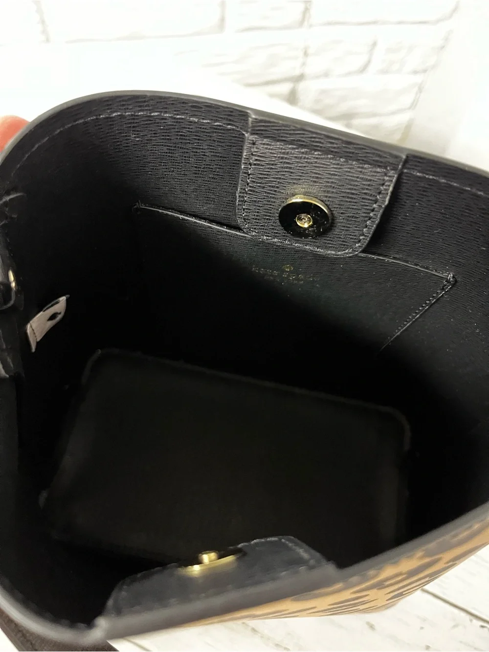 Kate Spade Darcy Graphic Leopard Small Bucket Bag